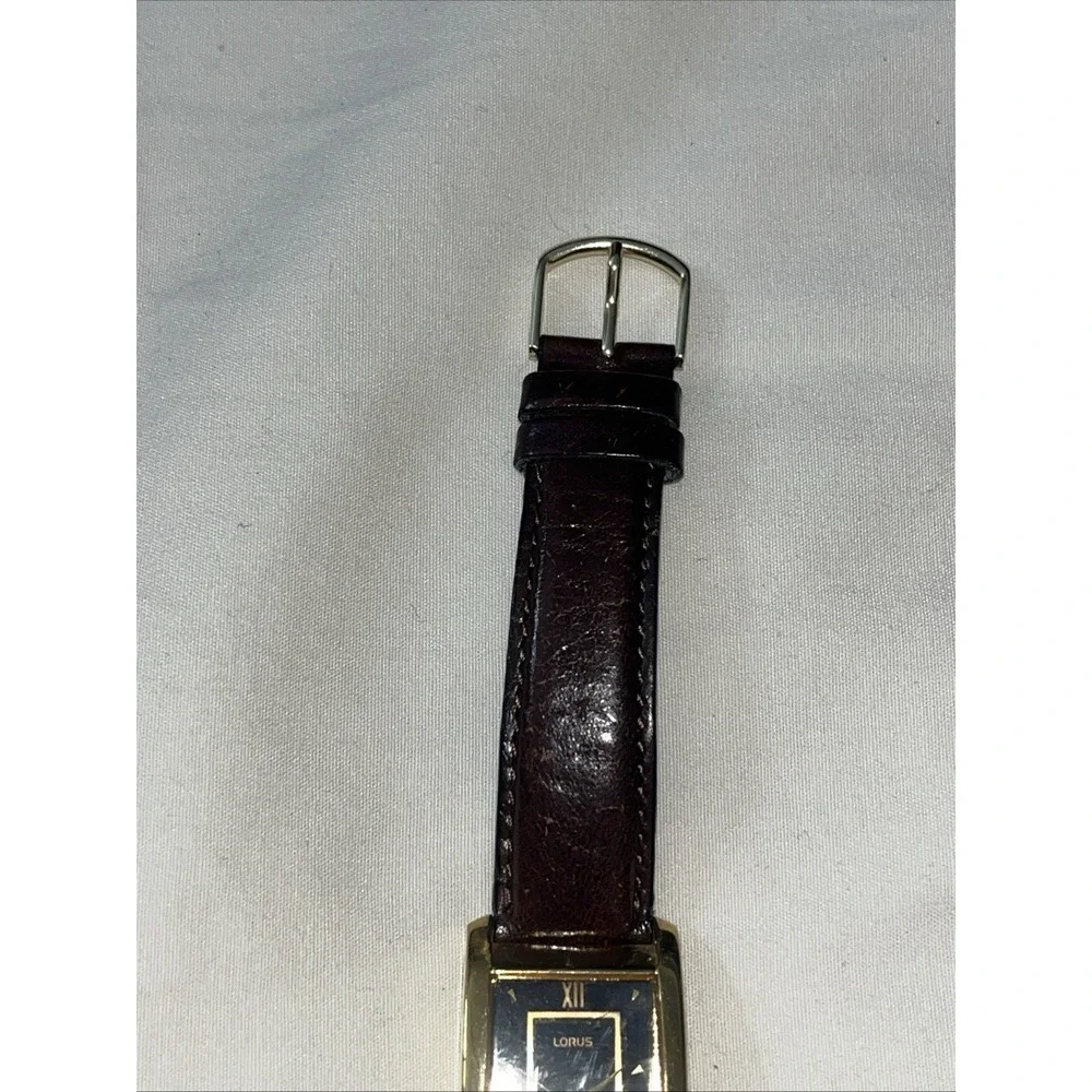 Disney Mickey Mouse Lorus Watch Leather Band Works! Tested Needs Battery VTG‎